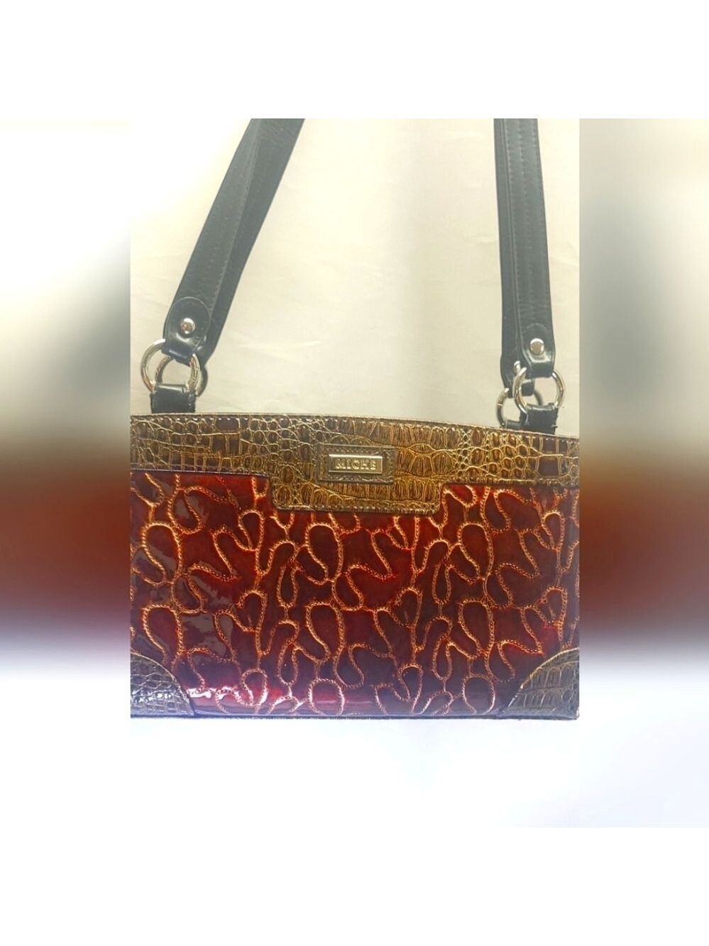 Miche Classic Interchangeable Purse with 3 Shells